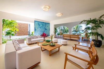 Luxury Villa Photo #18
