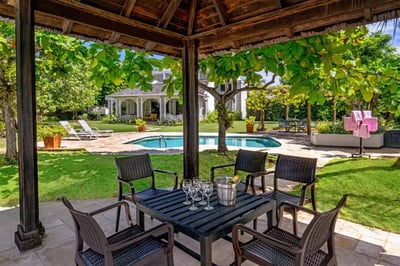 Luxury Villa Photo #12