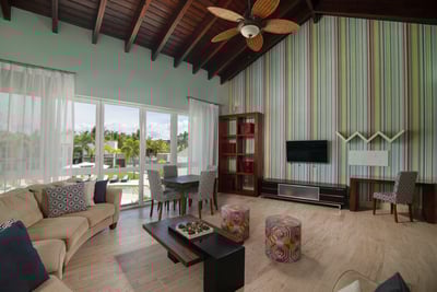 Luxury Villa Photo #12