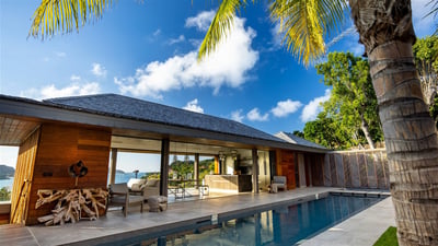 Luxury Villa Photo #9