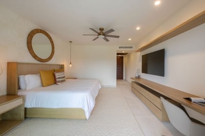 Luxury Villa Photo #33
