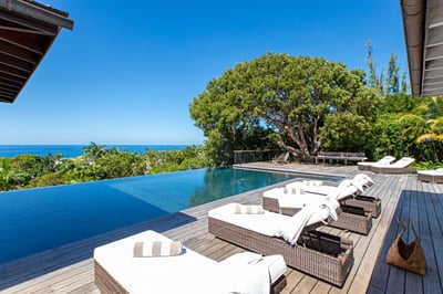 Luxury Villa Photo #3