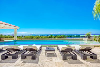 Luxury Villa Photo #2