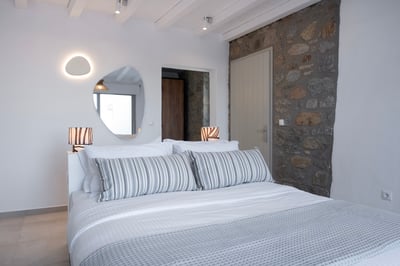 Luxury Villa Photo #30