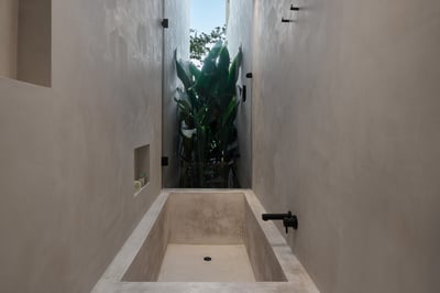 Luxury Villa Photo #32