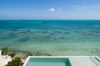 Luxury Villa Photo #4
