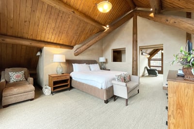 Luxury Villa Photo #20