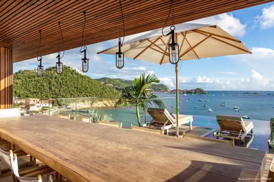 Luxury Villa Photo #12