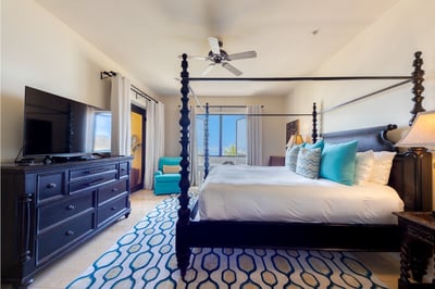 Luxury Villa Photo #11