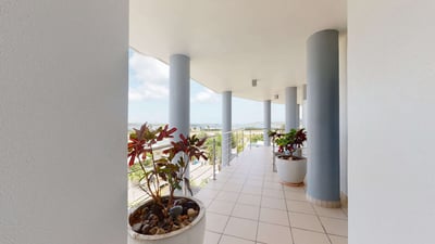 Luxury Villa Photo #10