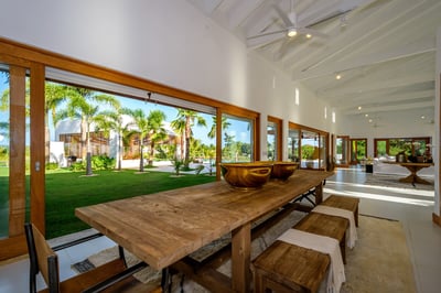 Luxury Villa Photo #11