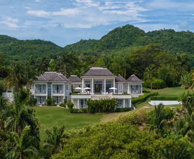 Luxury Villa Photo #25