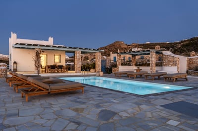 Luxury Villa Photo #6