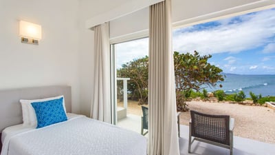 Luxury Villa Photo #39