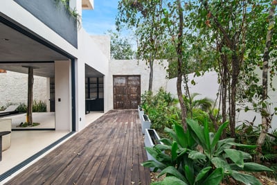 Luxury Villa Photo #51