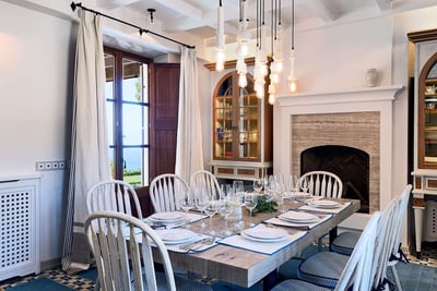 Luxury Villa Photo #14