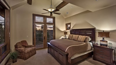 Primary suite, main level