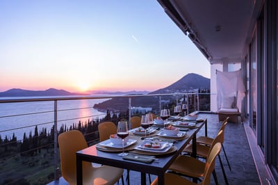 Luxury Villa Photo #8