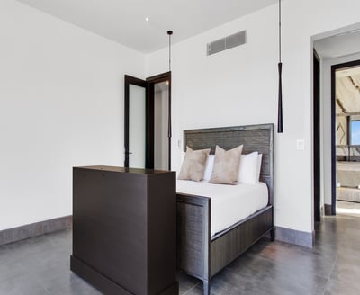 Luxury Villa Photo #38