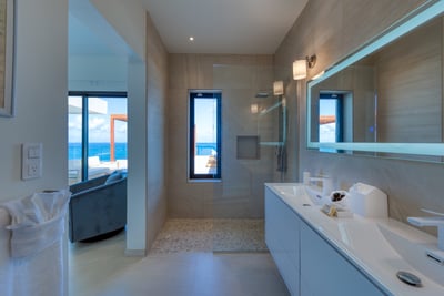 Luxury Villa Photo #59