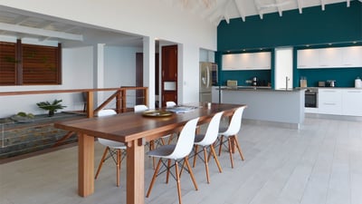 Kitchen & Dining Area