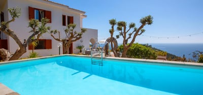 Luxury Villa Photo #0