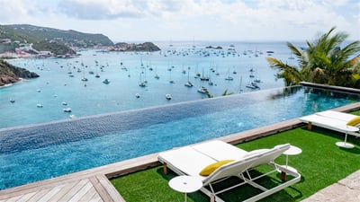 Luxury Villa Photo #12
