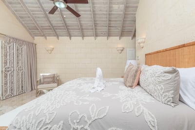 Luxury Villa Photo #27