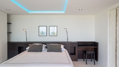 Luxury Villa Photo #49