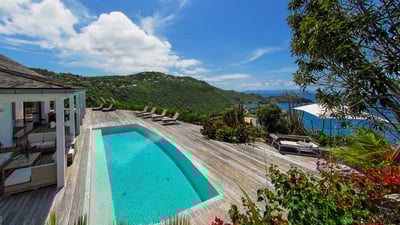 Luxury Villa Photo #4
