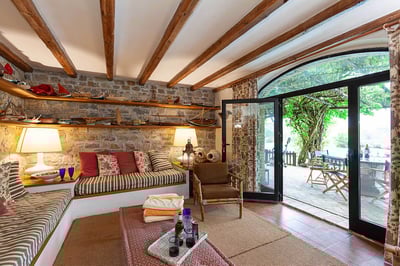 Luxury Villa Photo #49