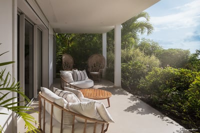 Luxury Villa Photo #9