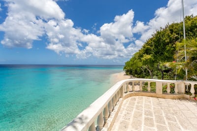 Luxury Villa Photo #4
