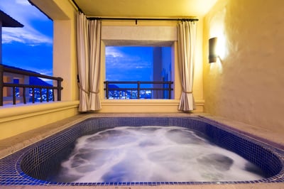 Luxury Villa Photo #3