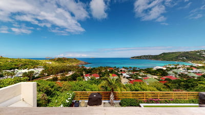 Luxury Villa Photo #11