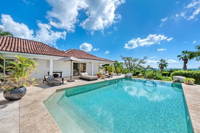 Luxury Villa Photo #8