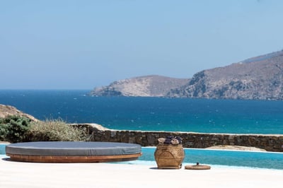 Luxury Villa Photo #12