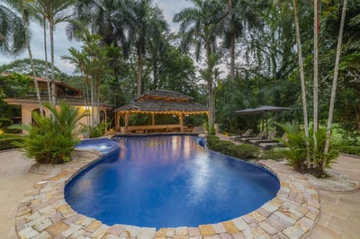 Luxury Villa Photo #4