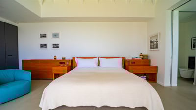 Luxury Villa Photo #35