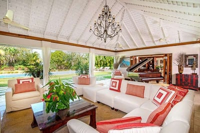 Luxury Villa Photo #16