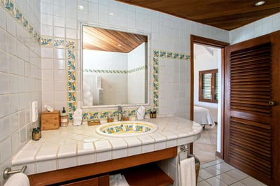Luxury Villa Photo #28