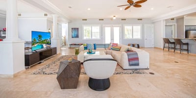 Luxury Villa Photo #14