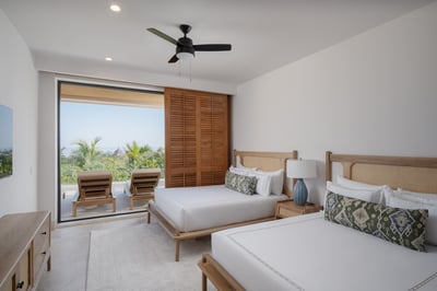 Luxury Villa Photo #41