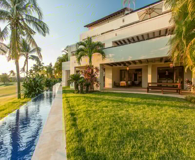 Luxury Villa Photo #36