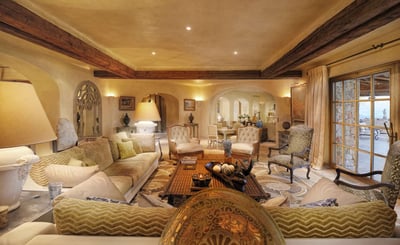 Luxury Villa Photo #11