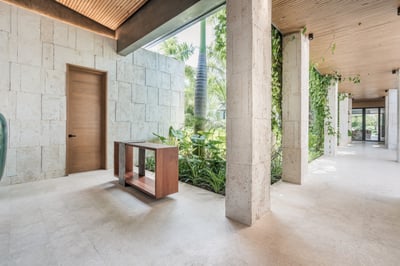 Luxury Villa Photo #29
