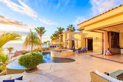 Luxury Villa Photo #6