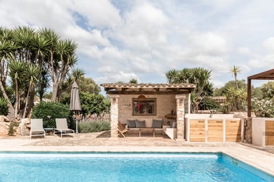 Luxury Villa Photo #6
