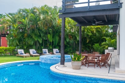 Luxury Villa Photo #4