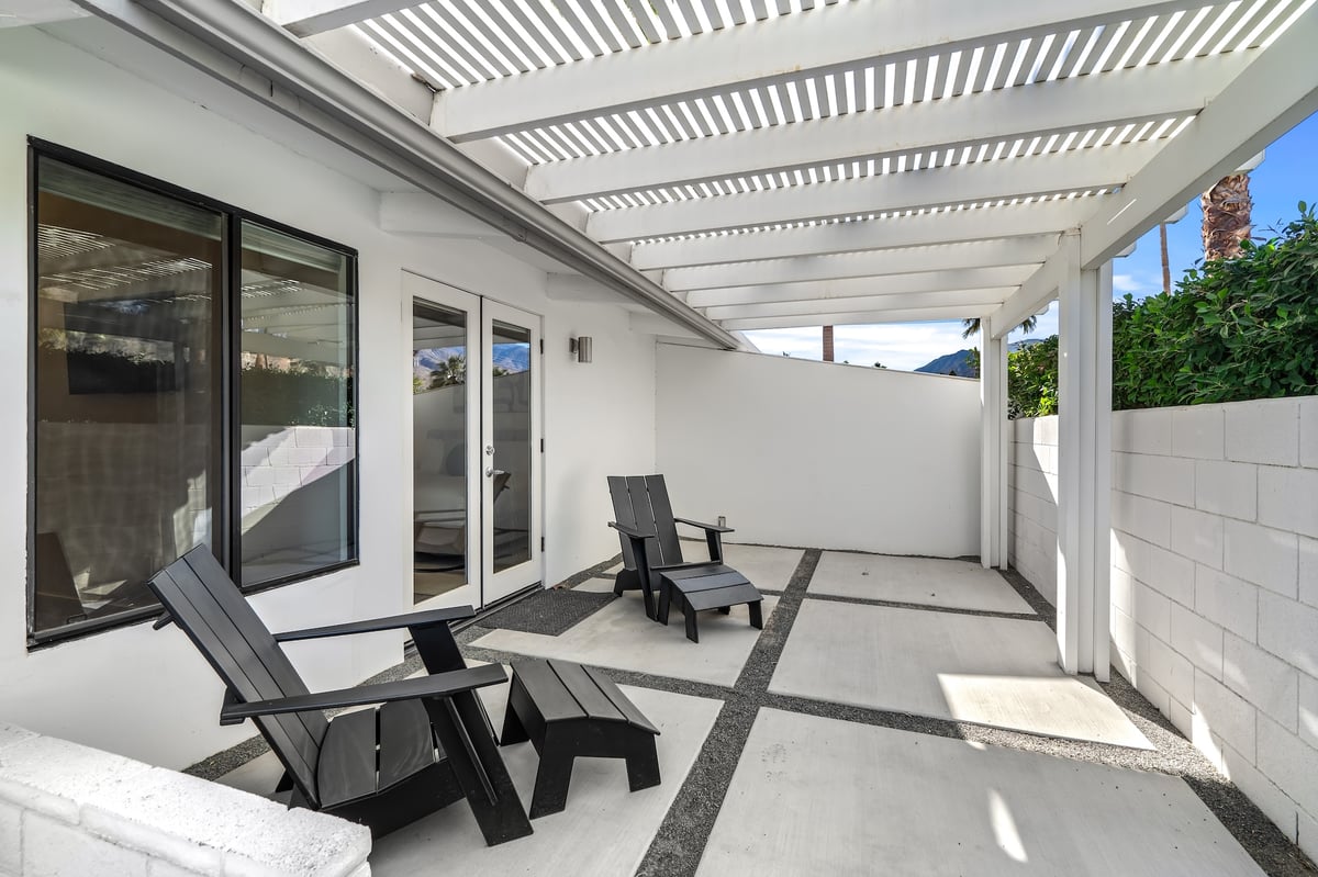 Alexander Desert Dreams